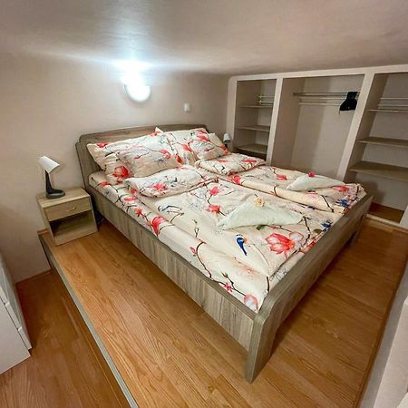 Budapest Bloom Apartman Buitenkant foto