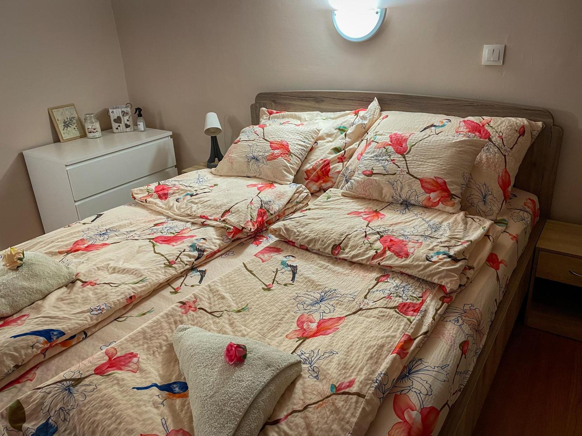 Budapest Bloom Apartman Buitenkant foto